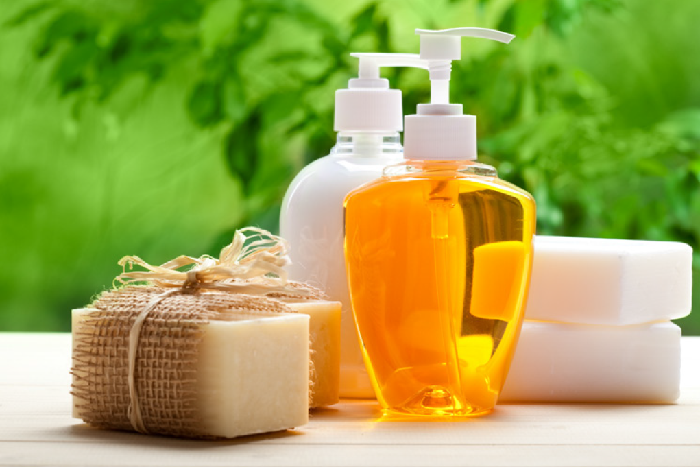 Kosmetyki o drugorzędnych właściwościach antybakteryjnych – popularne składniki i ich specyfikacja