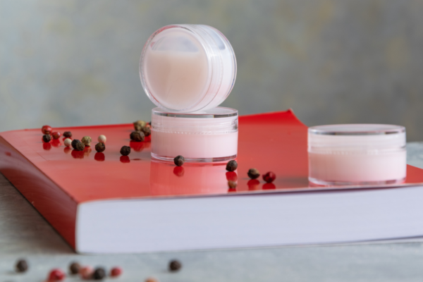 Limit furokumaryn w kosmetykach leave-on w Szwajcarii od 2026 roku